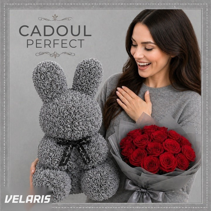 Iepuraș decorativ trandafiri spumă gri 45 cm cu fundă, cutie cadou, decor elegant