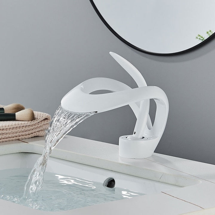Baterie chiuveta crom cascada 15 cm design nordic alb