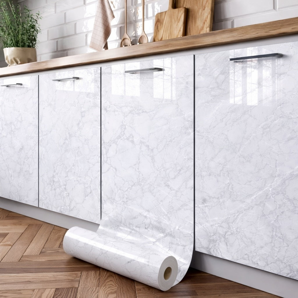 Folie autoadezivă cu aspect marmură gri 10 m x 60 cm, rezistentă la căldură
