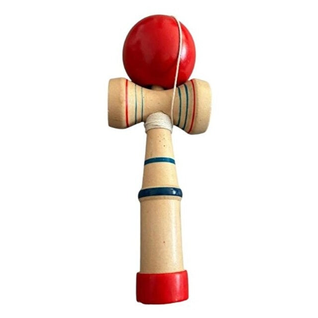 Kendama din lemn cu minge rosie, joc dexteritate si coordonare