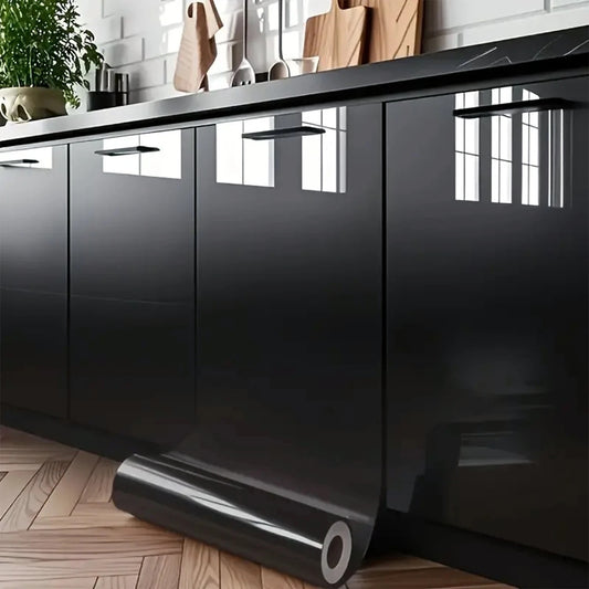Folie Autoadeziva Neagra Rezistenta la Caldura 10 m x 60 cm, Impermeabila si Anti-Ulei, Tip Rola, Pentru Bucatarie si Mobilier, Finisaj Lucios