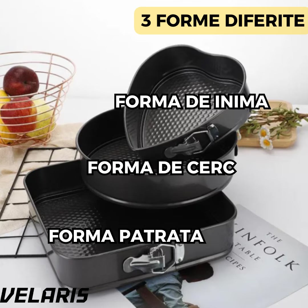 Set 3 tăvi de copt din metal, forme variate, negru