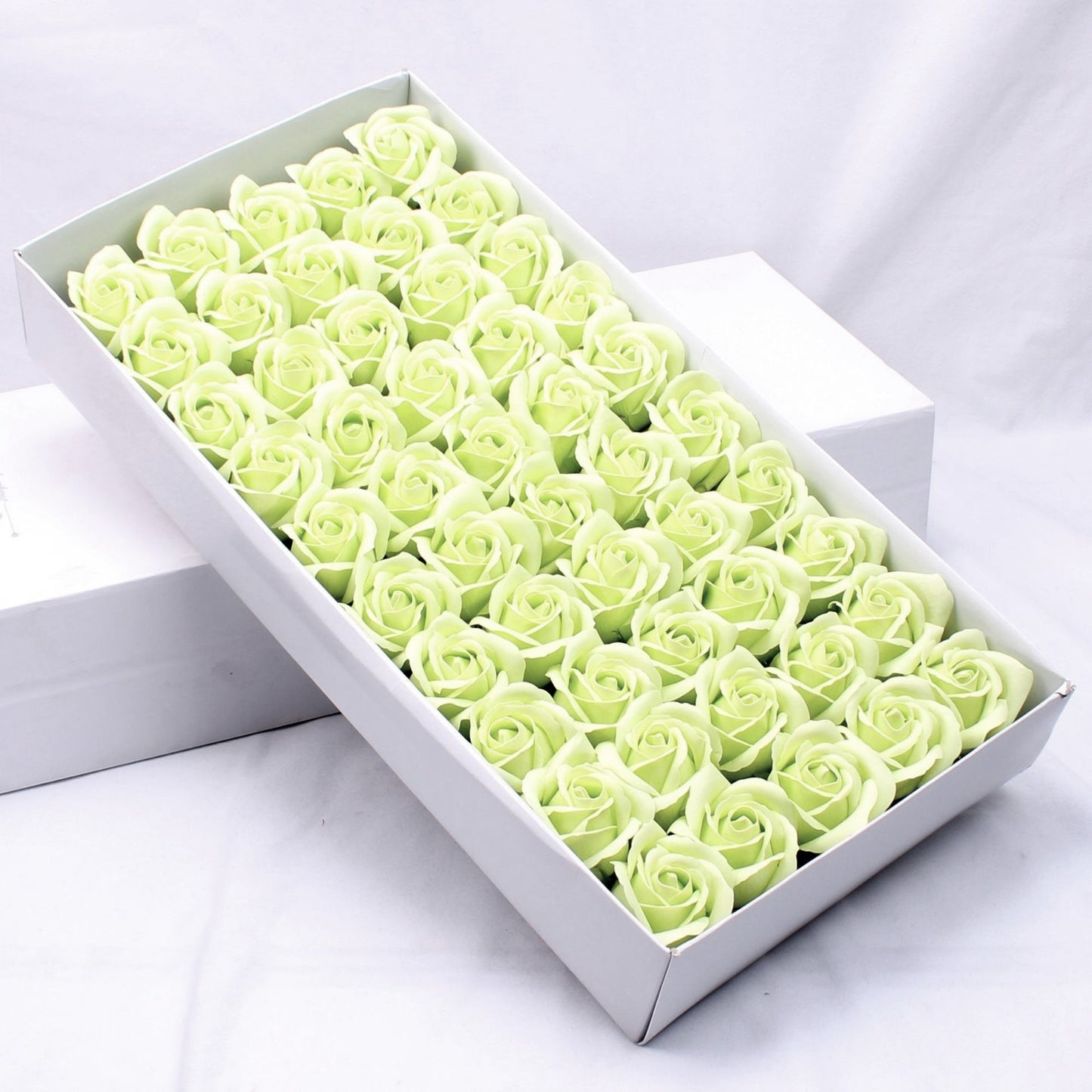 Set 50 Trandafiri din Săpun, 5x5 cm, Verde Limeriu, Decorație Elegantă